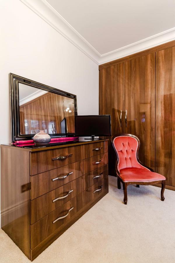 Brooklyn House Hotell Barnet Exteriör bild